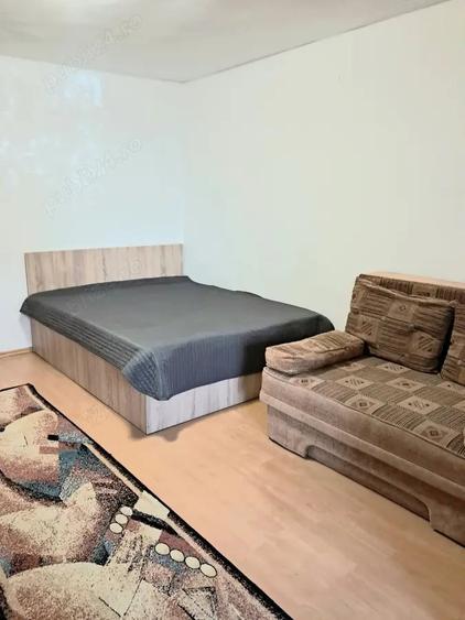 Garsonieră semidecomandată în Basarabia