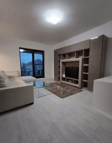 Apartament cu 3 camere decomandat în Lujerului