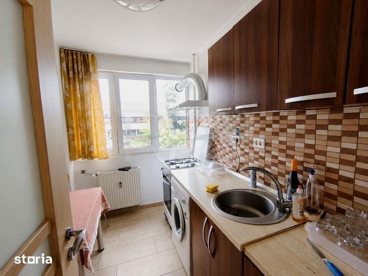 Apartament cu 2 camere semidecomandat, mobilat în Timpuri Noi