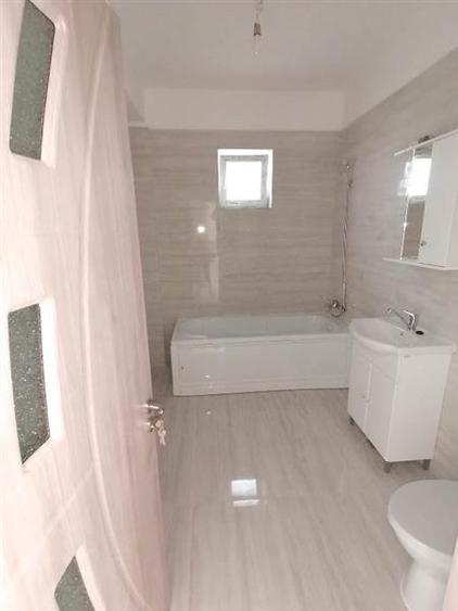 Duplex cu 4 camere cu Canalizare în Alexandriei