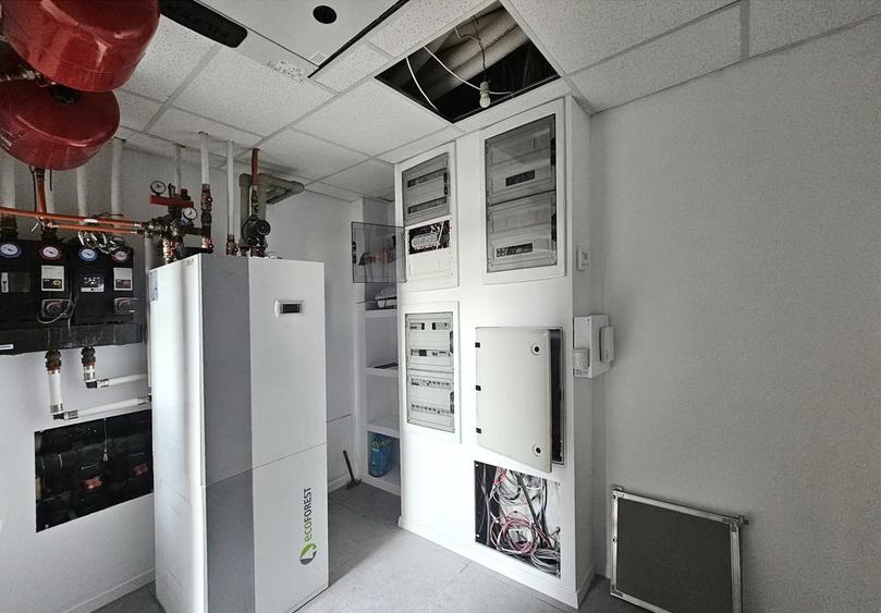 Casă individuală cu 5 camere cu Canalizare în Pipera
