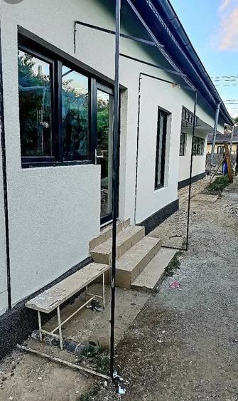 Casă cu 5 camere cu Teren 650 Mp în Gherăseni