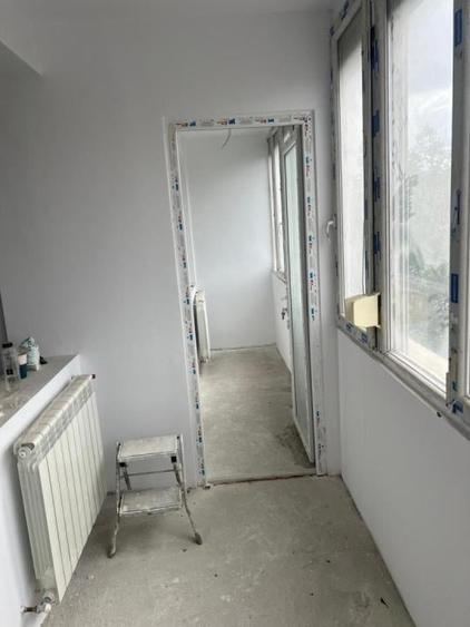 Apartament cu 2 camere în Mihai Bravu