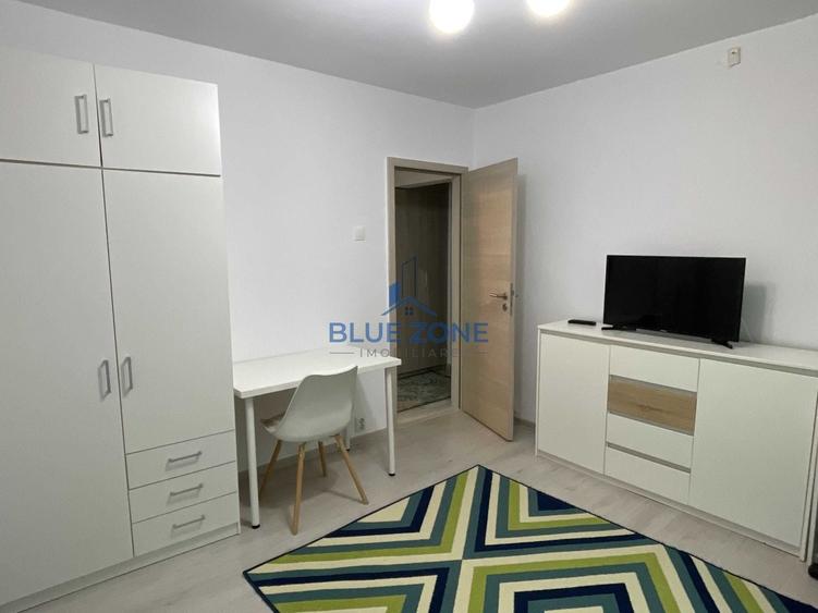 Apartament cu 3 camere decomandat în Sebastian