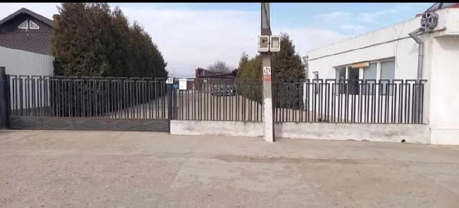 Teren de 2200 mp, în Central