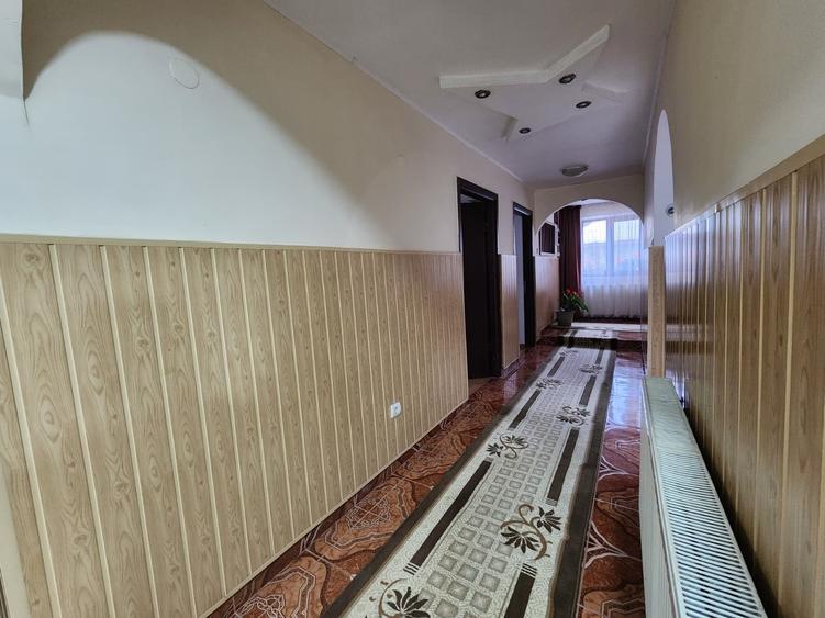 Casă individuală cu 5 camere cu Teren 513 Mp în Cug