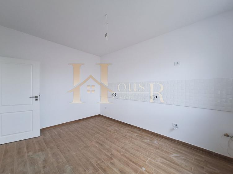 Duplex cu 4 camere cu Canalizare în Moșnița Nouă