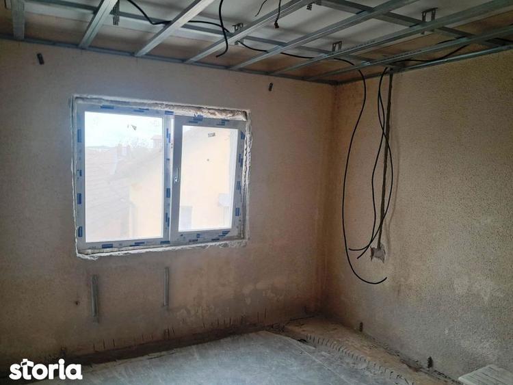 Apartament cu 3 camere în 9 Mai