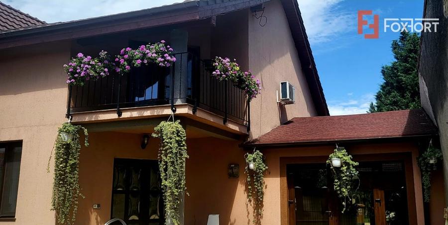 Casă individuală cu 6 camere cu Canalizare în Gai