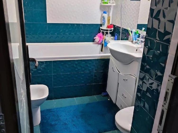 Apartament cu 4 camere decomandat în Obcini