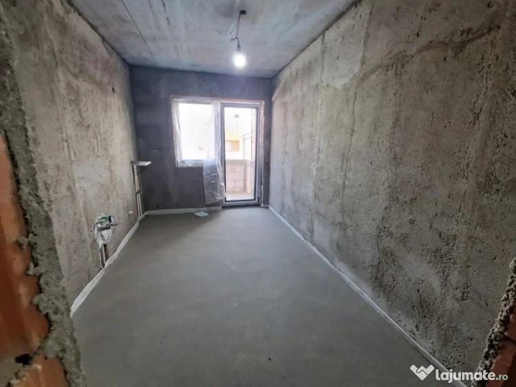 Apartament cu 2 camere decomandat în Smeura