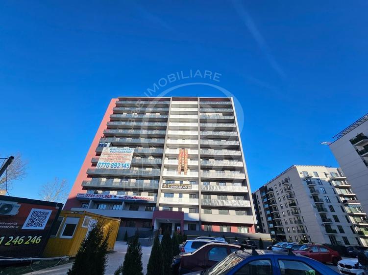 Apartament cu 4 camere decomandat în Titan