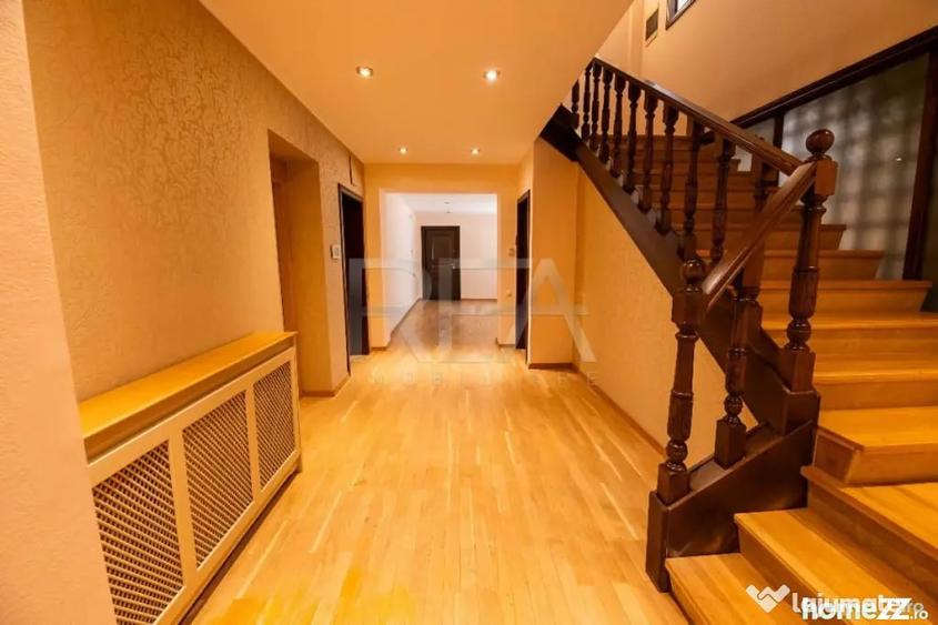 Casă cu 22 camere cu Teren 719 Mp în Băneasa