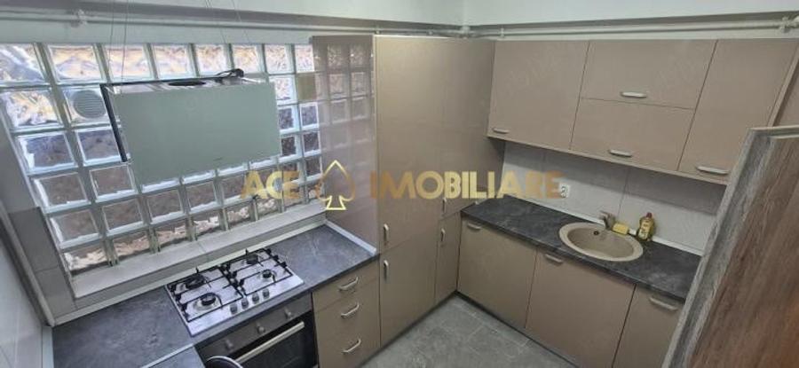 Apartament cu 3 camere decomandat, mobilat în Chitila
