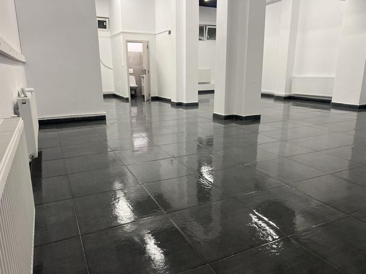 Spațiu comercial, de 88 mp, în Cloșca