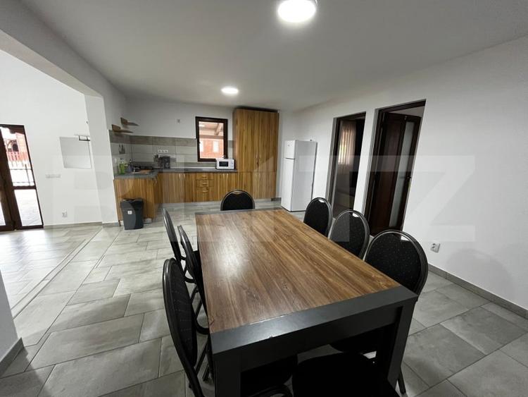 Casă individuală cu 6 camere cu Canalizare în Beclean