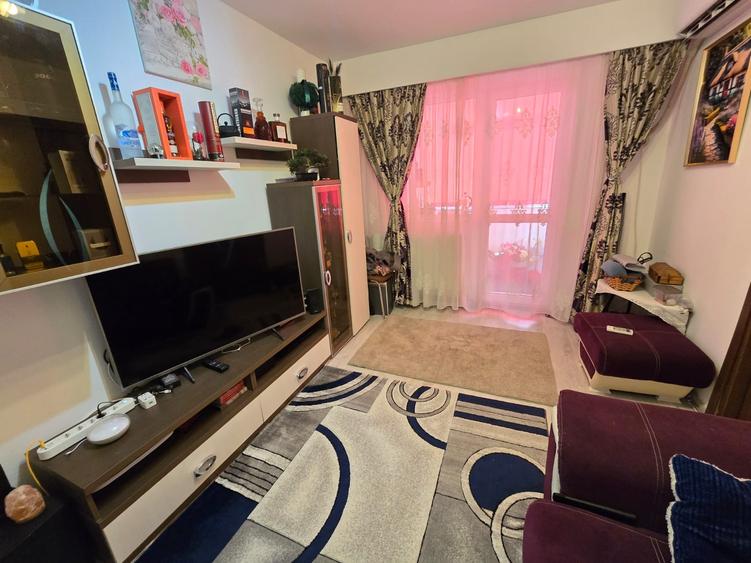 Apartament cu 2 camere decomandat în Alexandru cel Bun