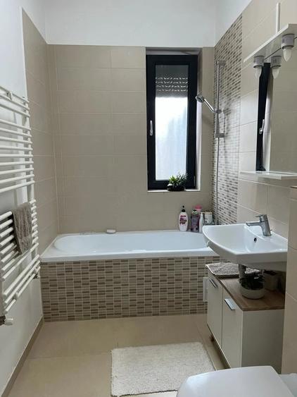 Apartament cu 2 camere semidecomandat în Dumbrăvița
