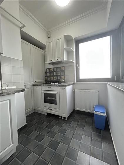 Apartament cu 2 camere decomandat, mobilat în Far