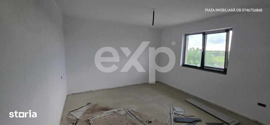 Casă cu 4 camere cu Teren 250 Mp în Ulmi