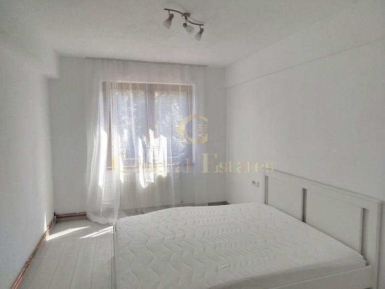 Apartament cu 3 camere decomandat, mobilat în Tractorul