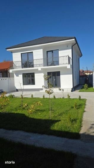 Casă cu 4 camere cu Teren 320 Mp în Central