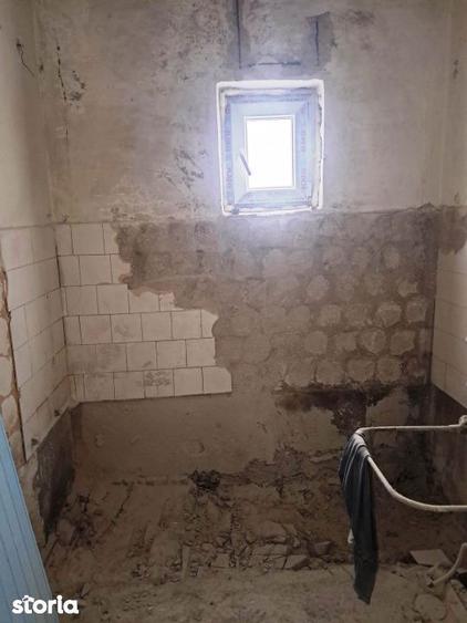 Apartament cu 3 camere în 9 Mai