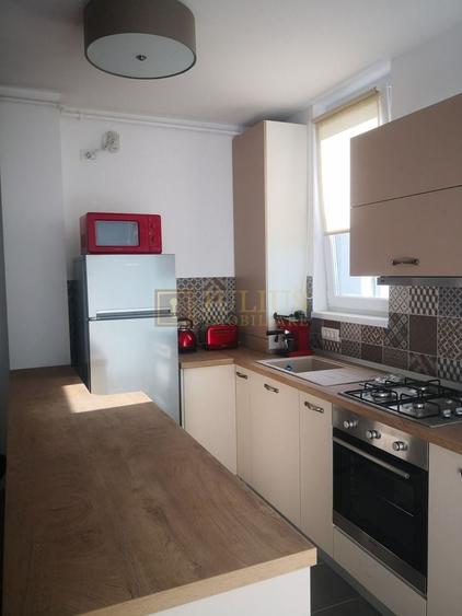 Apartament cu 2 camere decomandat, mobilat în Medicină