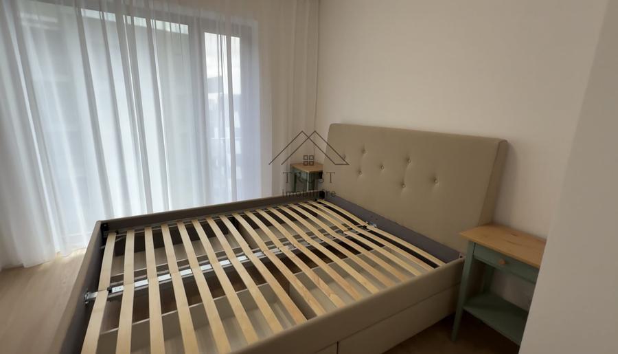 Apartament cu 2 camere decomandat, mobilat în Semicentral