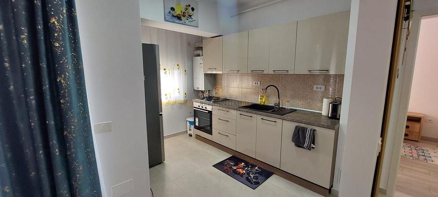 Apartament cu 2 camere semidecomandat, mobilat în Metalurgiei