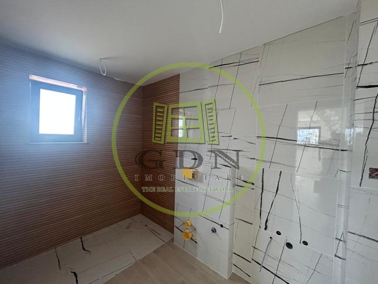 Casă individuală cu 4 camere cu Piscina în Cârcea