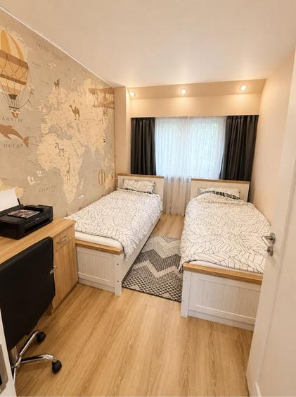 Apartament cu 4 camere decomandat în Ultracentral