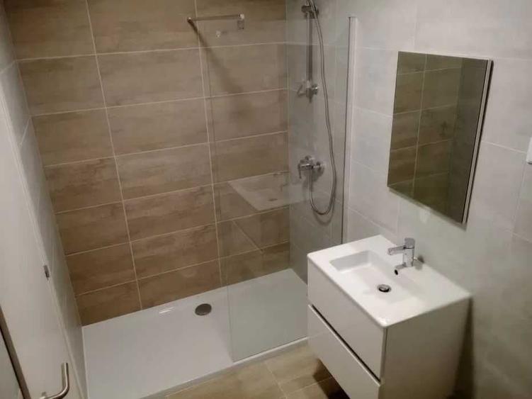 Apartament cu 2 camere decomandat în Drumul Taberei