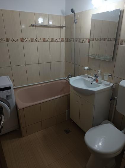 Apartament cu 2 camere decomandat în Ostroveni