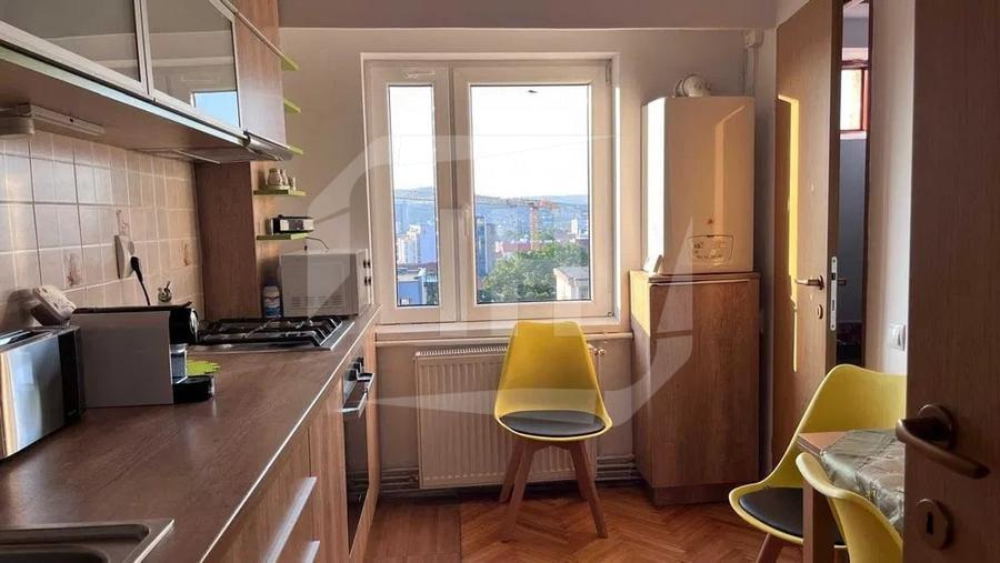 Apartament cu 3 camere decomandat, mobilat în Gheorgheni