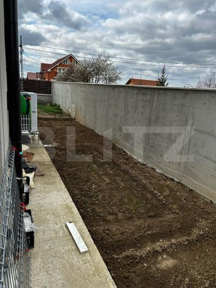 Casă individuală cu 5 camere cu Canalizare în Nufărul