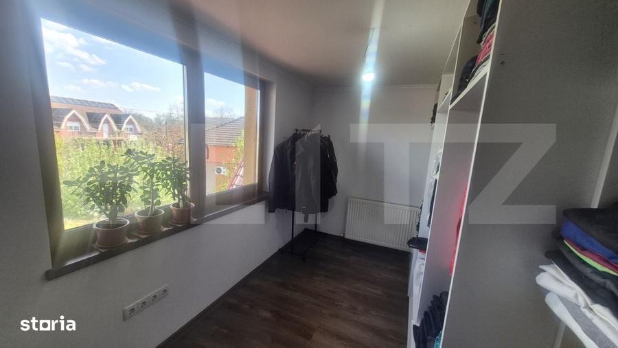 Casă cu 4 camere cu Teren 525 Mp în Livada