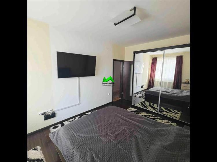 Apartament cu 3 camere decomandat, mobilat în Turnișor