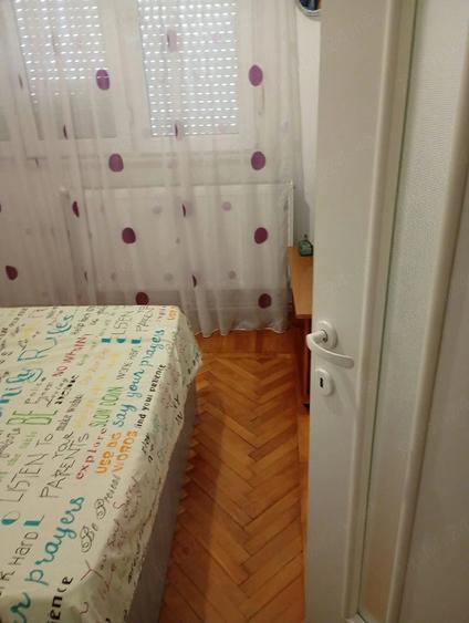 Apartament cu 2 camere semidecomandat în Micro 17