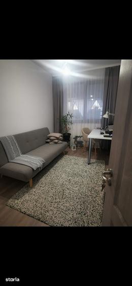 Casă cu 4 camere cu Teren 50 Mp în Central