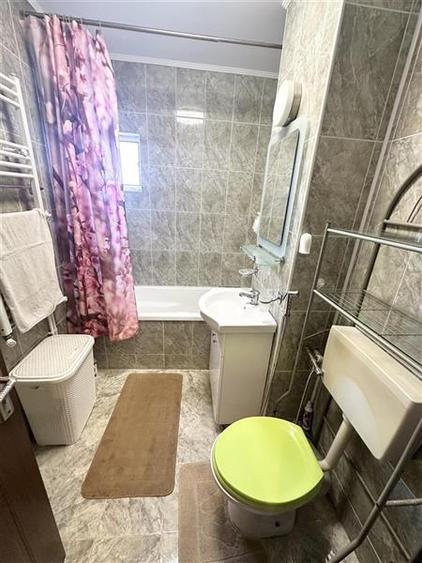 Apartament cu 3 camere semidecomandat, mobilat în Inel I