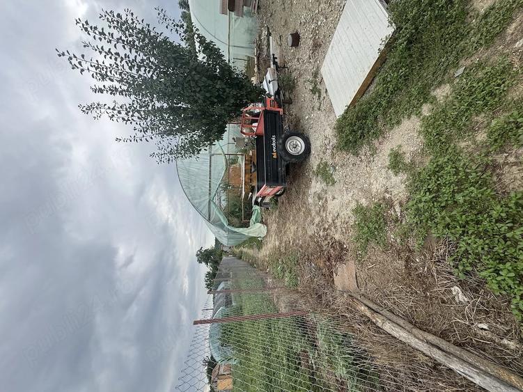 Teren de 1500 mp, în Hotarele