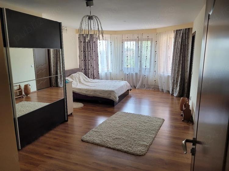 Casă cu Teren 1475 Mp în Blejoi