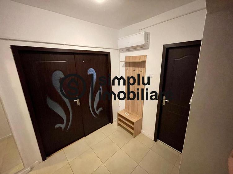 3 camere decomandate, Piata Centrala. - 12