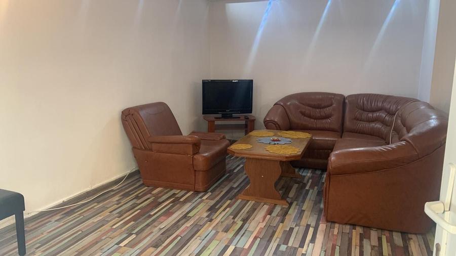 Casă cu 3 camere în Central