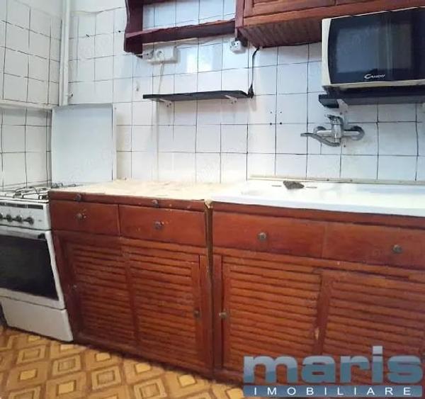 Apartament cu 4 camere decomandat, mobilat în Tudor Vladimirescu