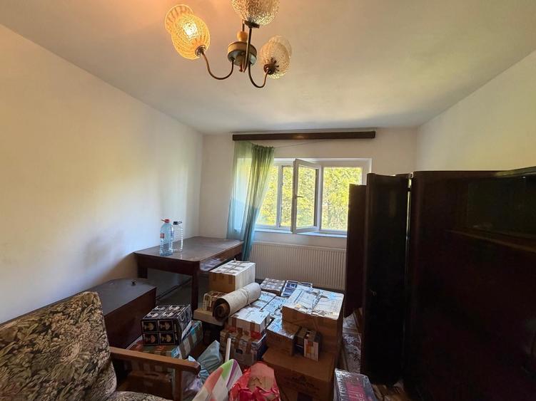 Apartament cu 2 camere decomandat în Aradului