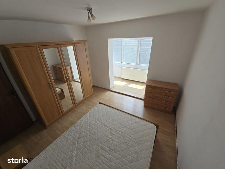 Apartament cu 3 camere decomandat în Olimpia-Stadion