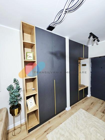 Apartament cu 3 camere semidecomandat în Florești