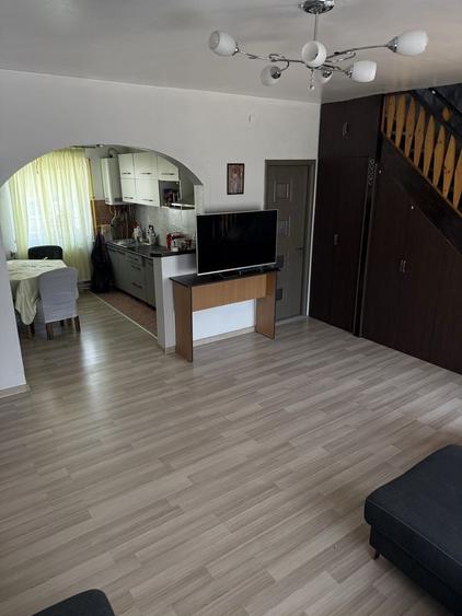 Casă cu 3 camere în Casele Micești